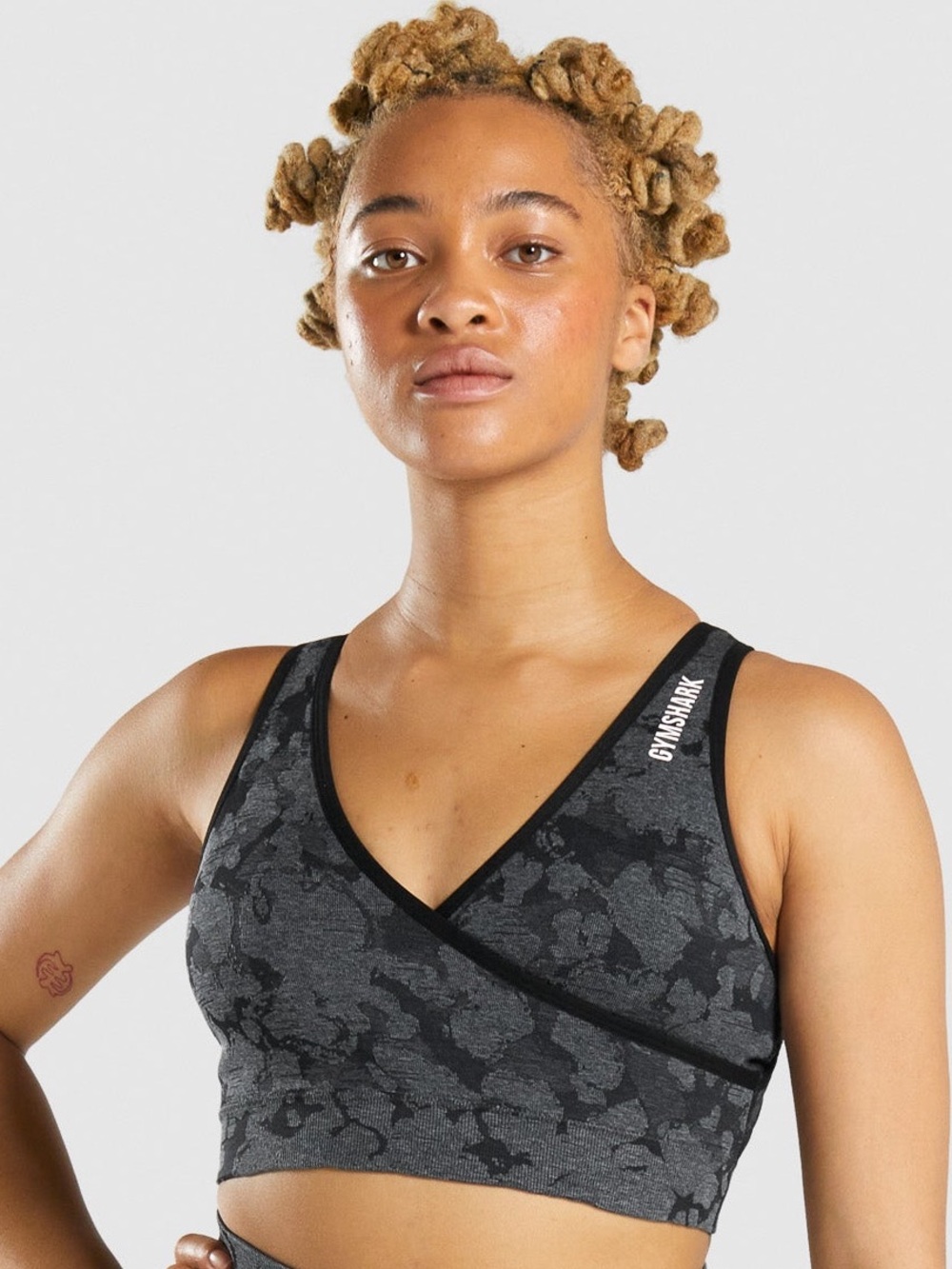 Gymshark Black and Dark Gray Camouflage Strappy Sports Bra